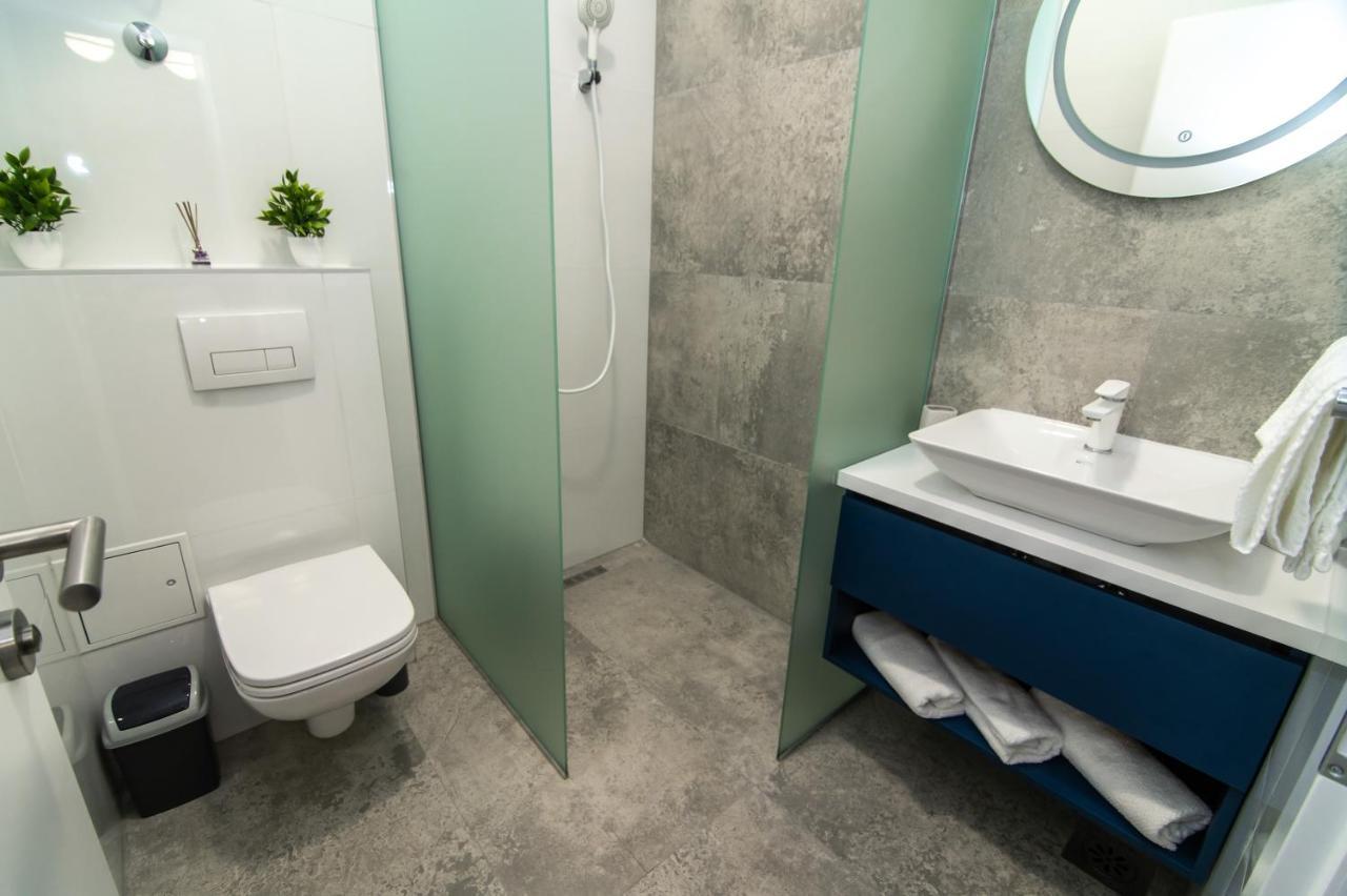Azzurro Apartment *